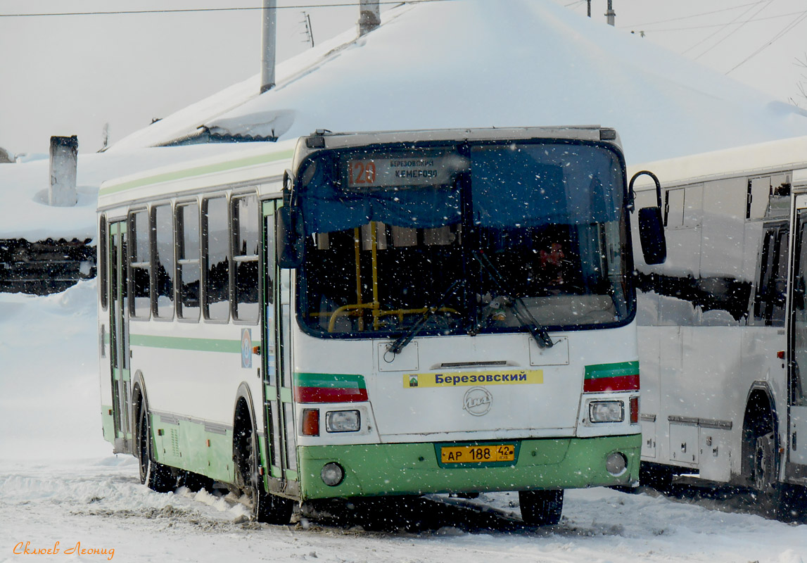 Кемеровская область - Кузбасс, ЛиАЗ-5256.36-01 № 42