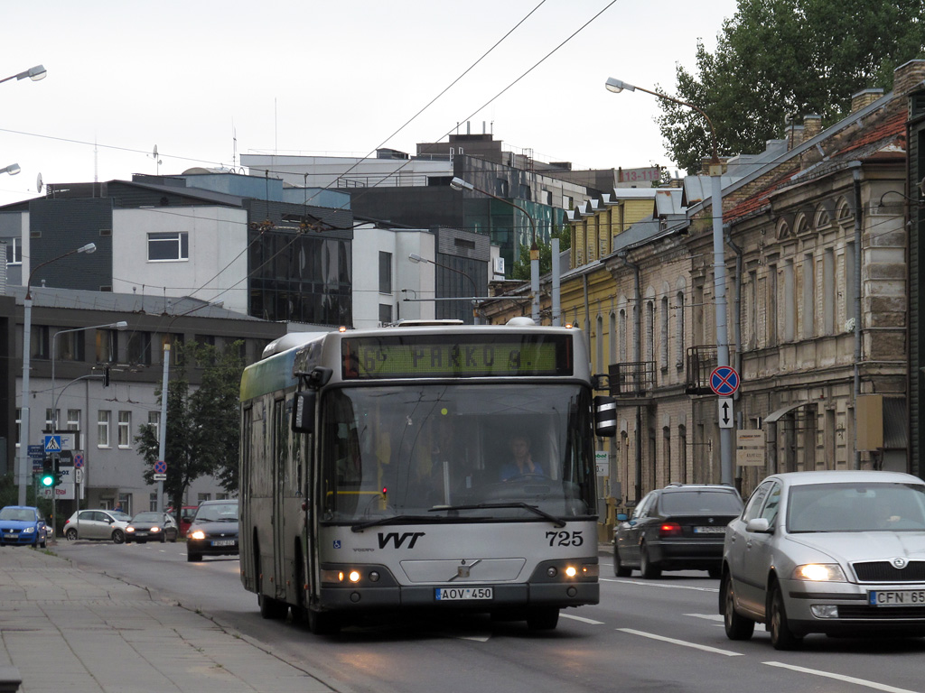 Литва, Volvo 7700 № 725