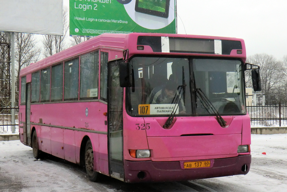 Obwód pskowski, LiAZ-52562R (GolAZ) Nr 325