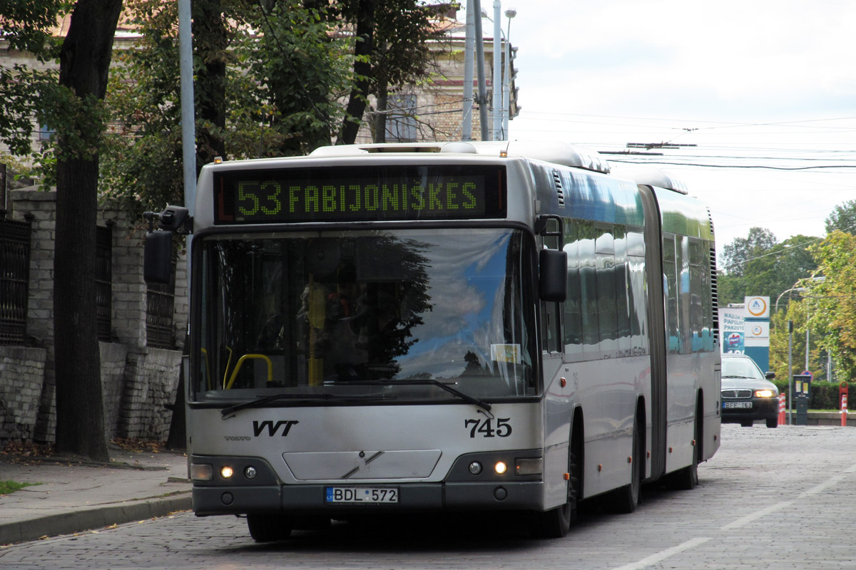 Литва, Volvo 7700A № 745