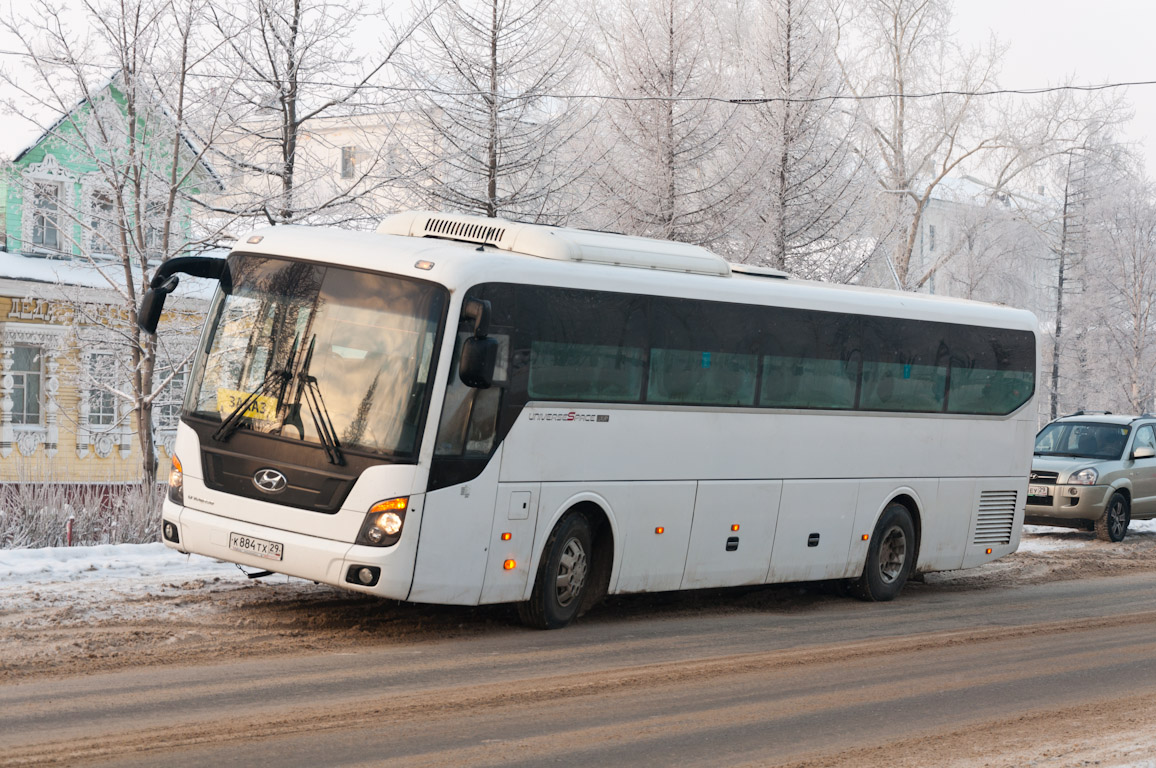 Архангельская область, Hyundai Universe Space Luxury № К 884 ТХ 29