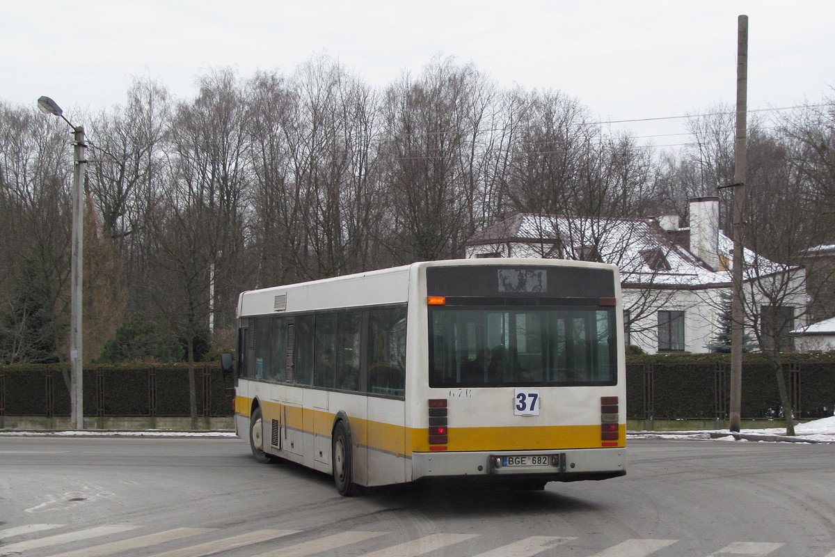 Литва, Van Hool A300 № 676