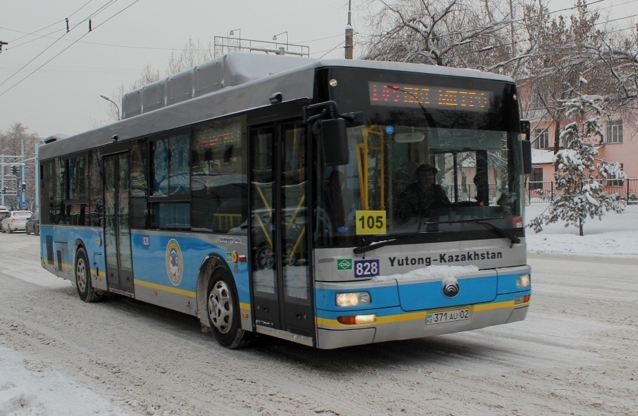 Алматы, Yutong ZK6118HGA № 828