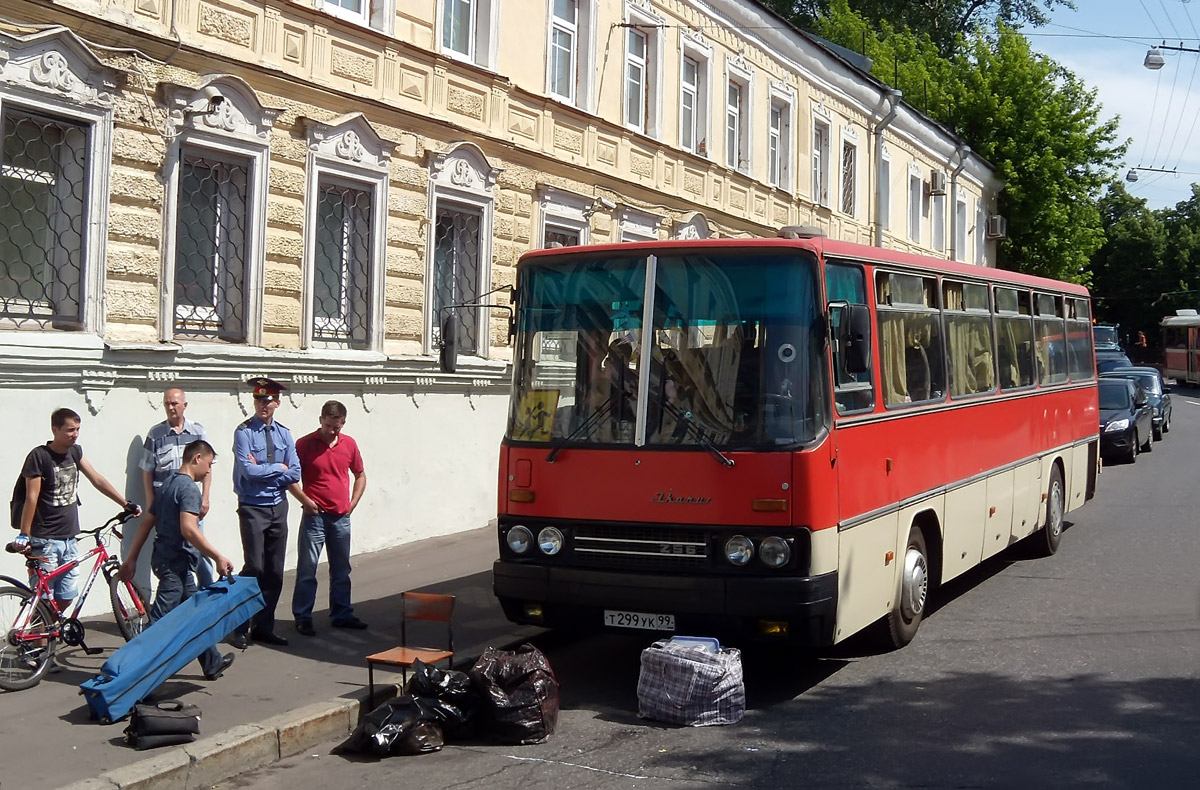 Москва, Ikarus 256.54 № Т 299 УК 99