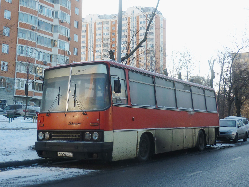 Москва, Ikarus 256.74 № Р 225 ЕР 97