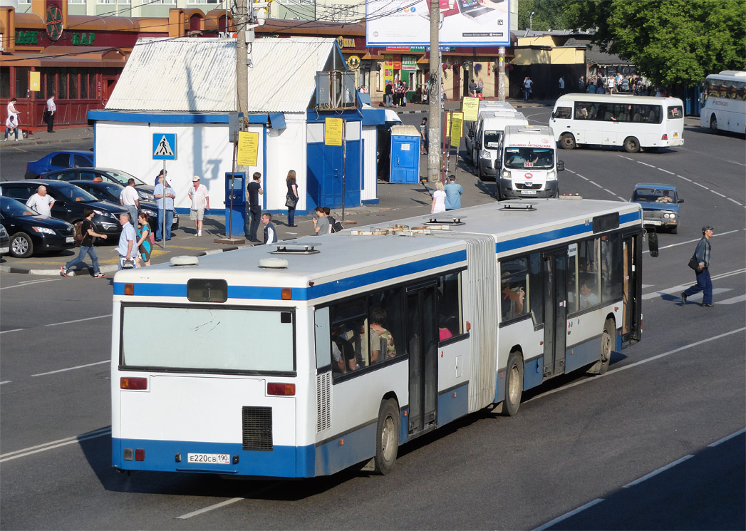 Москва, MAN A11 NG272 № Е 220 СВ 190