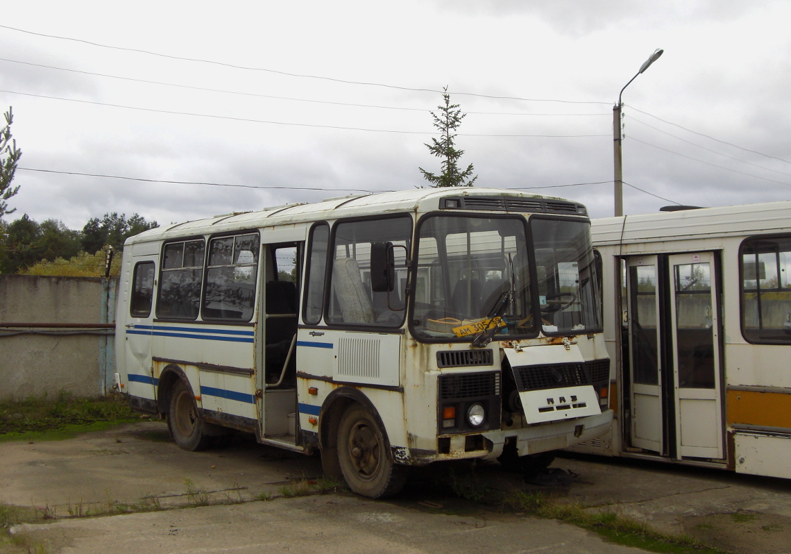 Тверская область, ПАЗ-3205-110-50 № АМ 305 69; Тверская область — Нерабочие машины