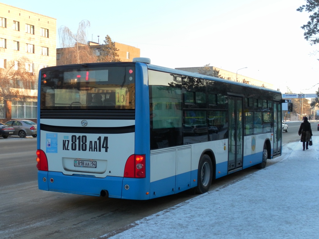 Павлодарская область, Huang Hai DD6129S15 № 818 AA 14 — Фото — Автобусный  транспорт