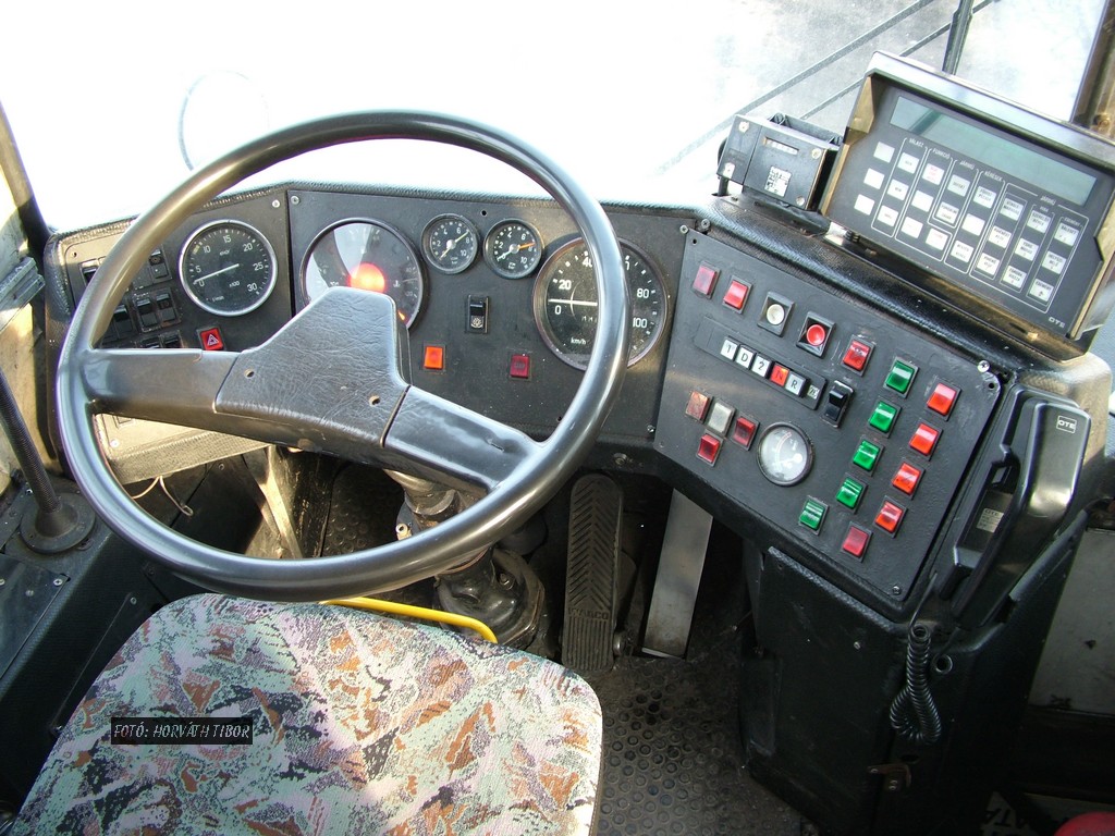 Венгрия, Ikarus 280.49 № 04-77