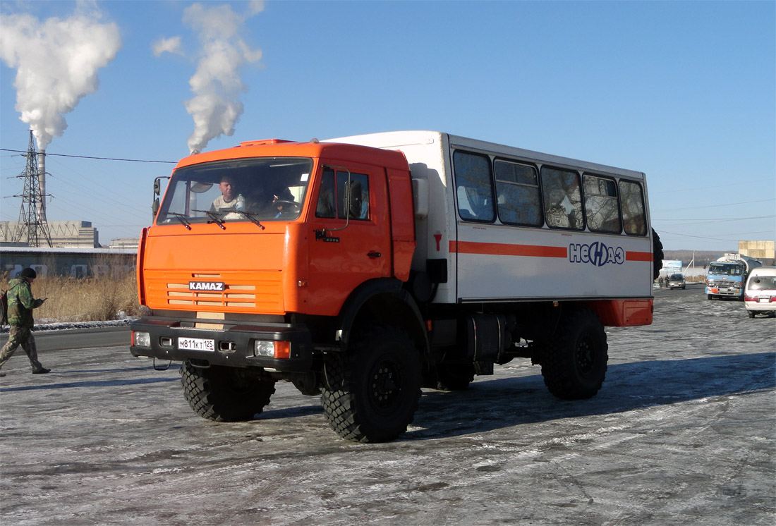 Приморский край, НефАЗ-42111-11 № М 811 КТ 125