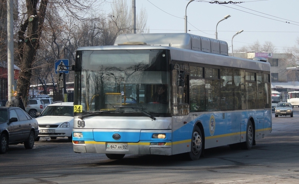 Алматы, Yutong ZK6120HGM № 90