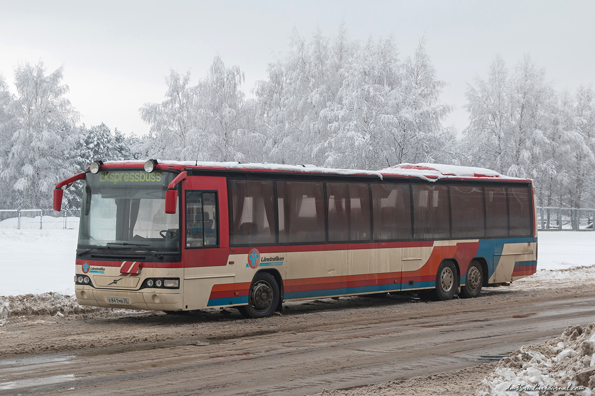 Вологодская область, Carrus Vega L № Е 841 МВ 35