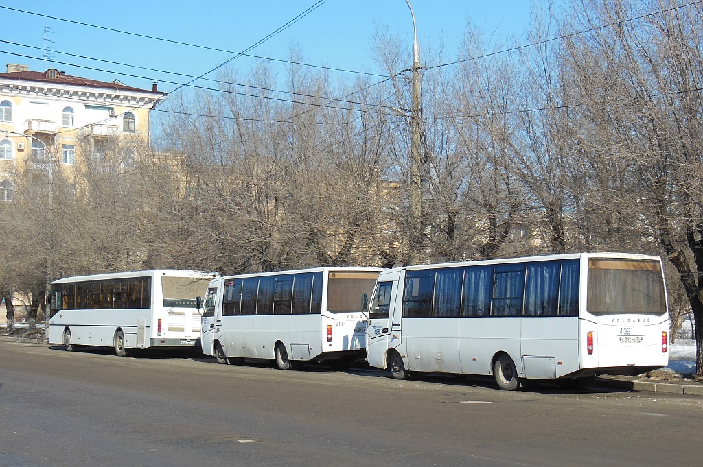 Волгоградская область, Волжанин-52701-10-07 № 4152; Волгоградская область, Volgabus-4298.01 № 4135; Волгоградская область, Volgabus-4298.01 № 4136