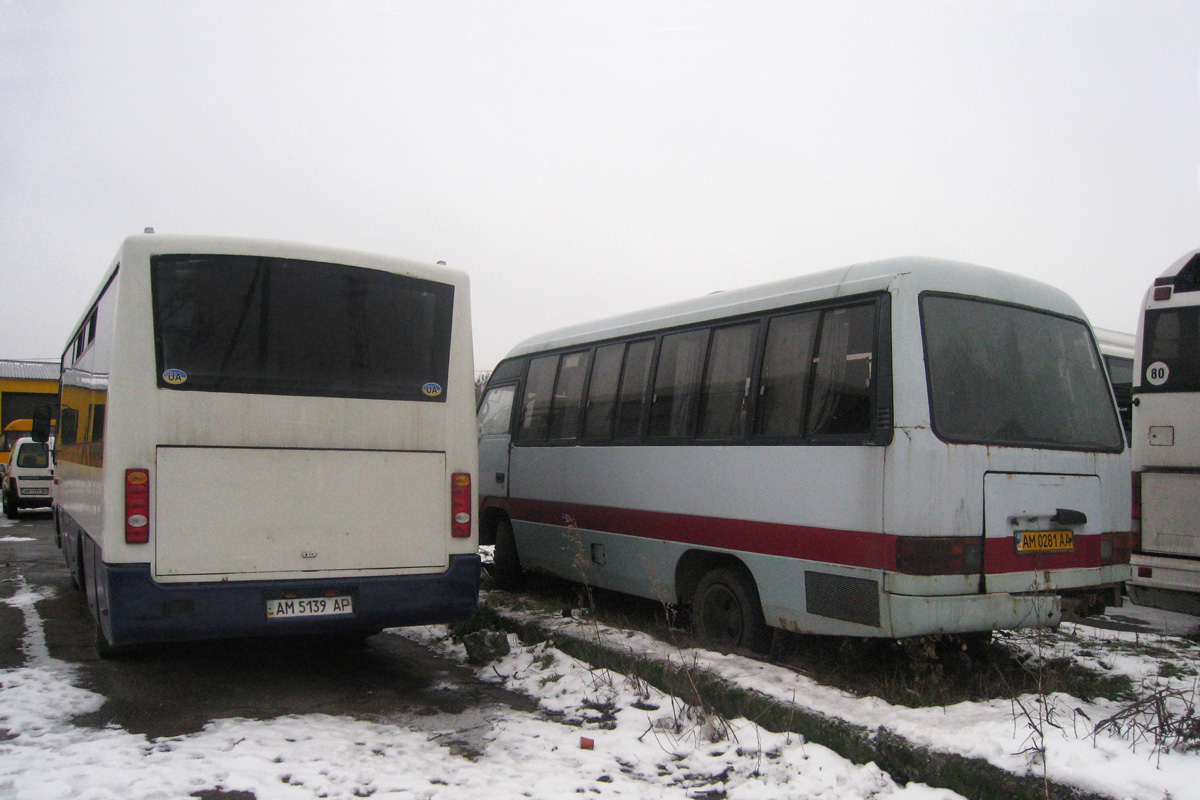 Житомирская область, ХАЗ-3250.23 № AM 5139 AP; Житомирская область, Hyundai Chorus № AM 0281 AA