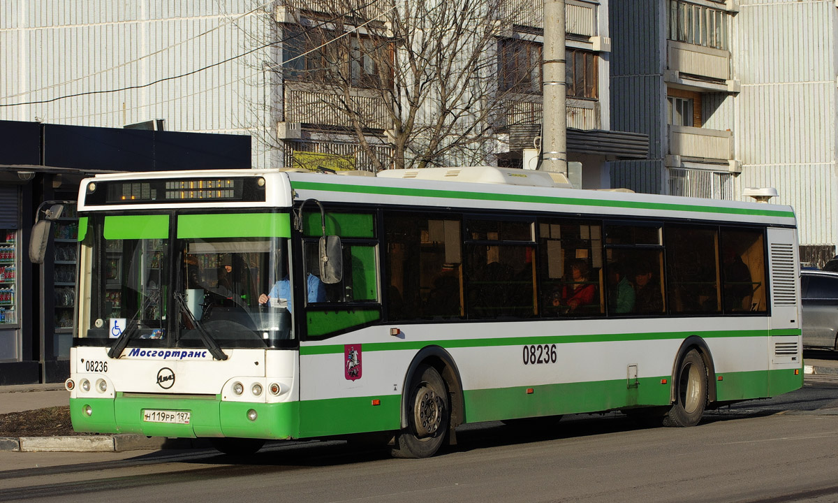 Moskau, LiAZ-5292.21 Nr. 08236