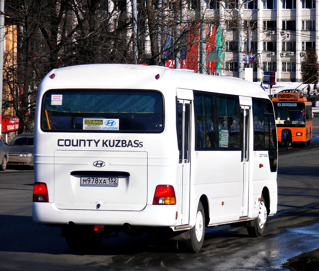 Нижегородская область, Hyundai County Kuzbass № М 978 ХА 152