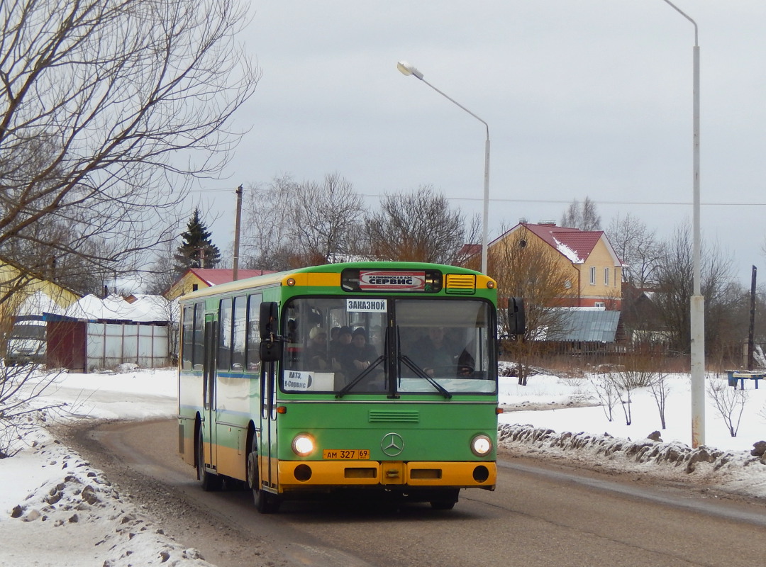 Тверская область, Mercedes-Benz O305 № АМ 327 69