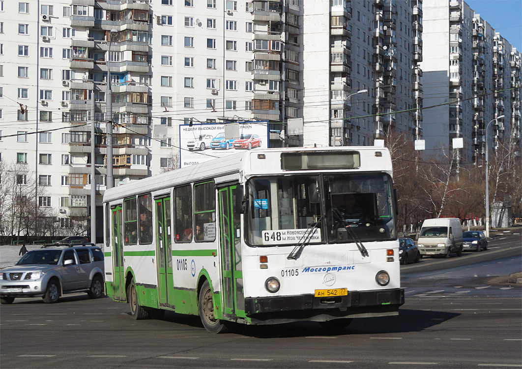 Москва, ЛиАЗ-5256.25 № 01105