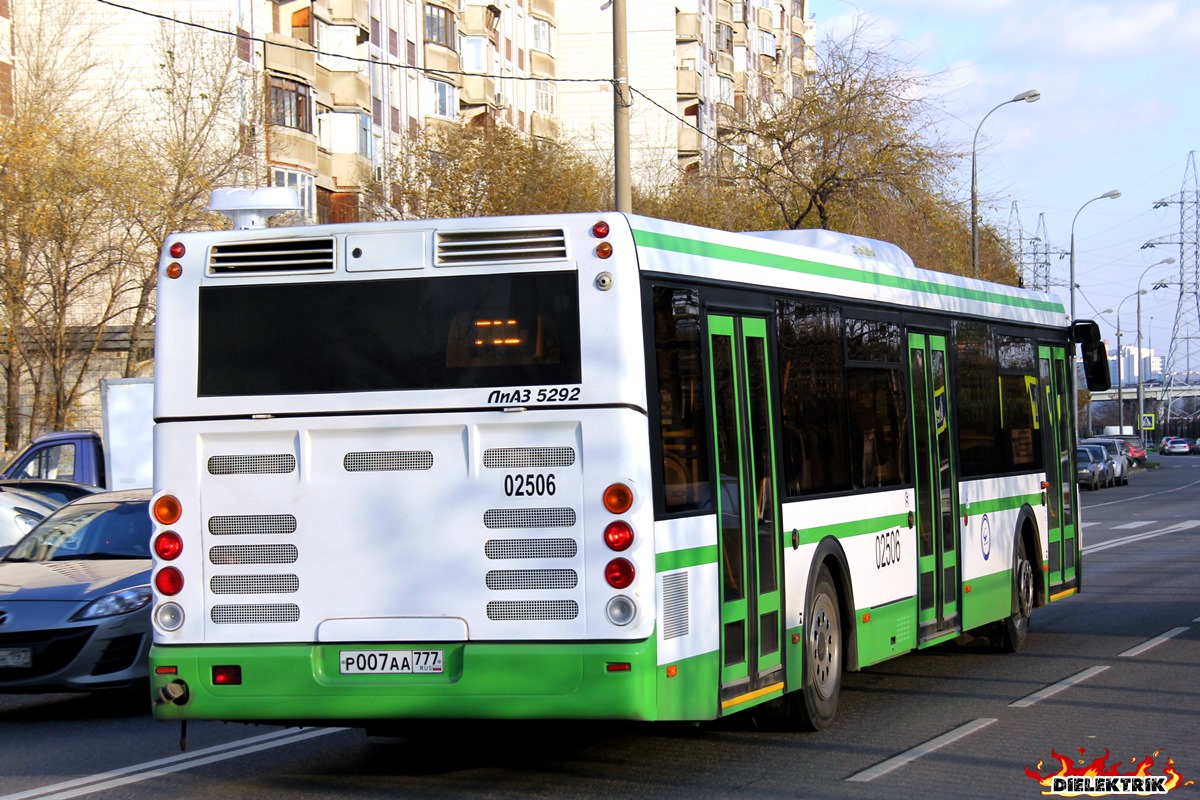 Moskwa, LiAZ-5292.22 (2-2-2) Nr 02506