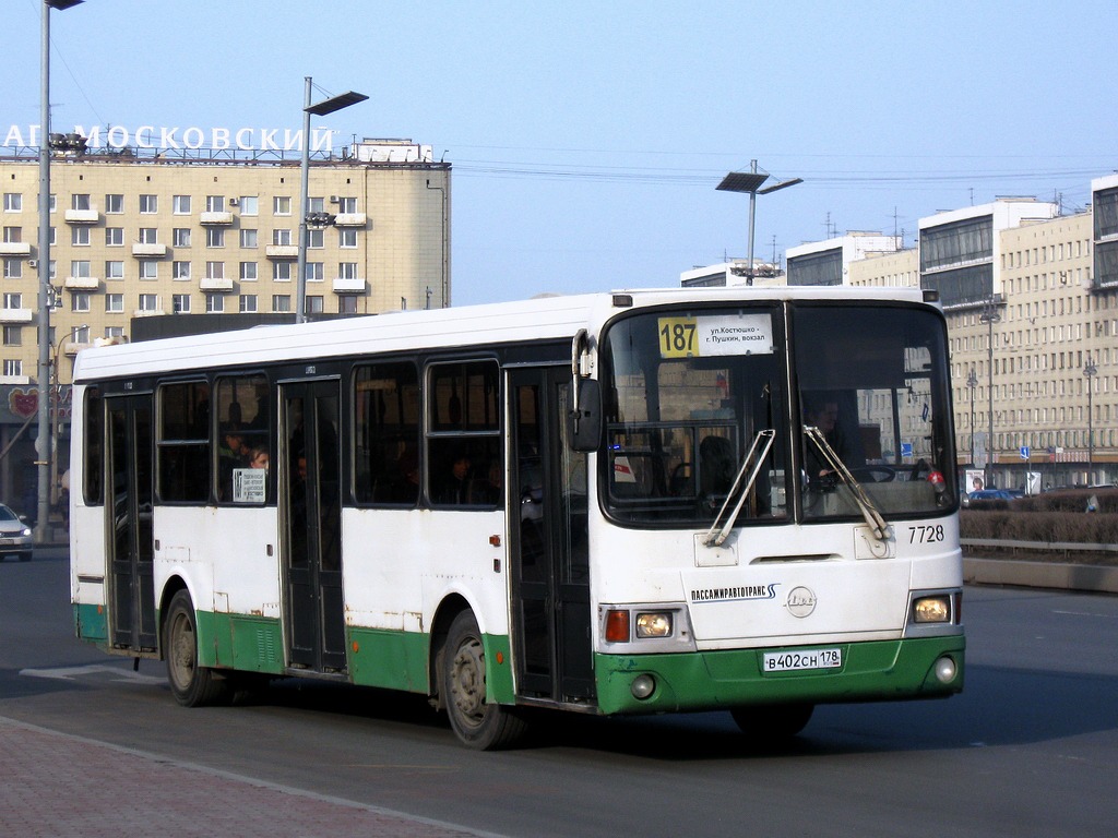 Санкт-Петербург, ЛиАЗ-5256.25 № 7728