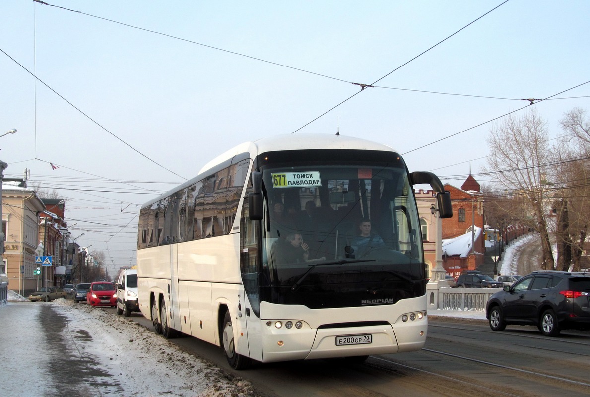 Томская область, Neoplan P22 N2216/3SHDL Tourliner SHDL № Е 200 ОР 70