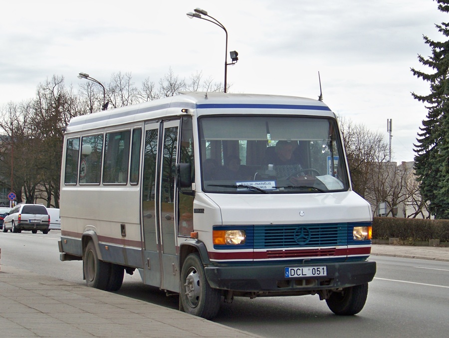 Литва, Mercedes-Benz T2 614D № DCL 051