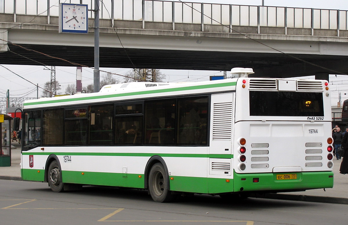 Μόσχα, LiAZ-5292.22 (2-2-2) # 19744