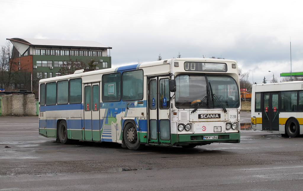 Литва, Scania CR112 № 220