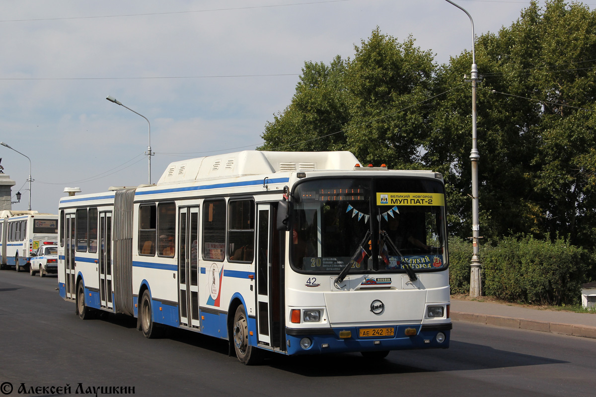 Новгородская область, ЛиАЗ-6212.70 № 42