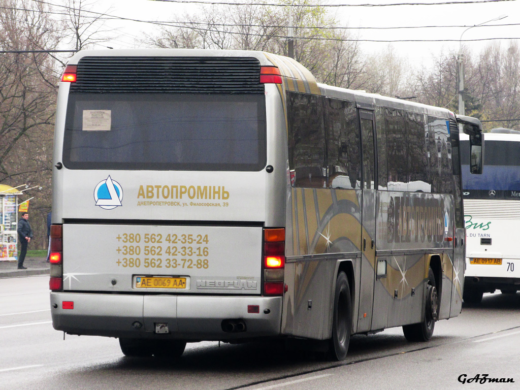 Dnepropetrovsk region, Neoplan N316K Transliner sz.: AE 0069 AA
