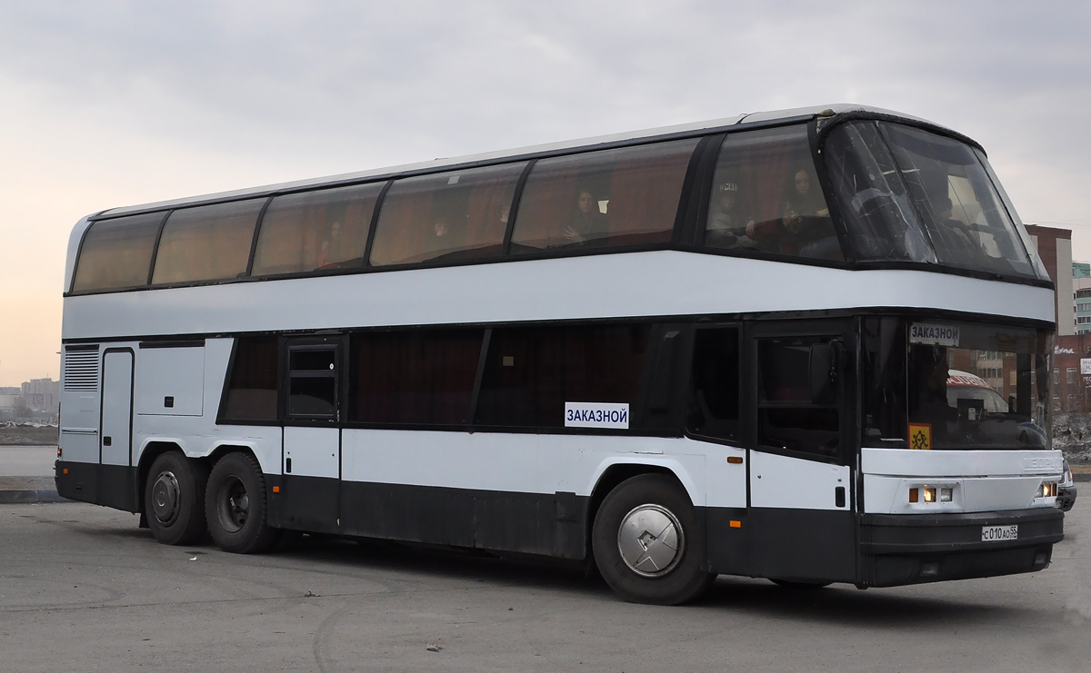 Омская область, Neoplan N122/3 Skyliner № С 010 АО 55