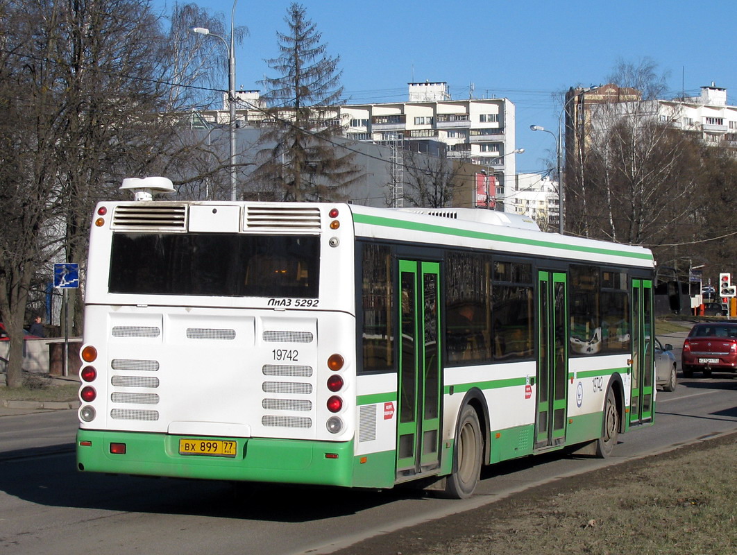 Москва, ЛиАЗ-5292.21 № 19742