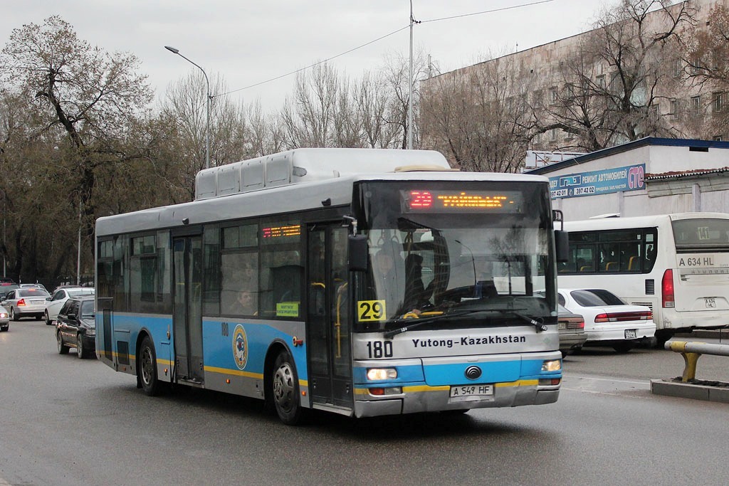 Алматы, Yutong ZK6120HGM № 180