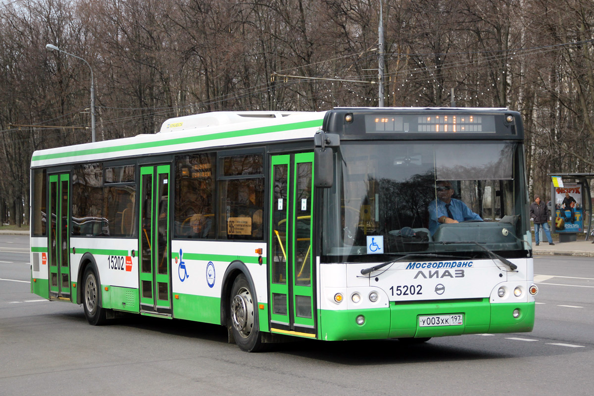 Moskva, LiAZ-5292.22 (2-2-2) č. 15202