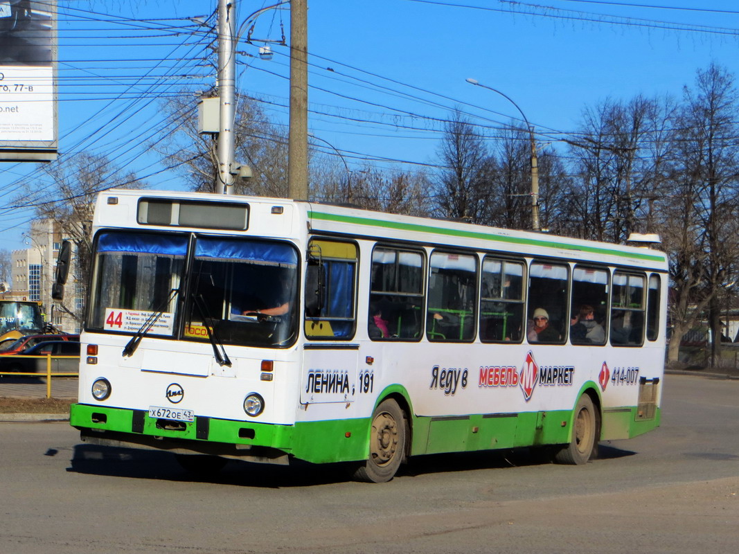 Kirov region, LiAZ-5256.30 № Х 672 ОЕ 43