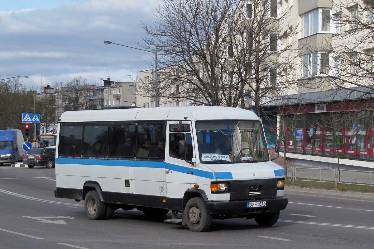 Литва, Mercedes-Benz T2 711D № DZF 673