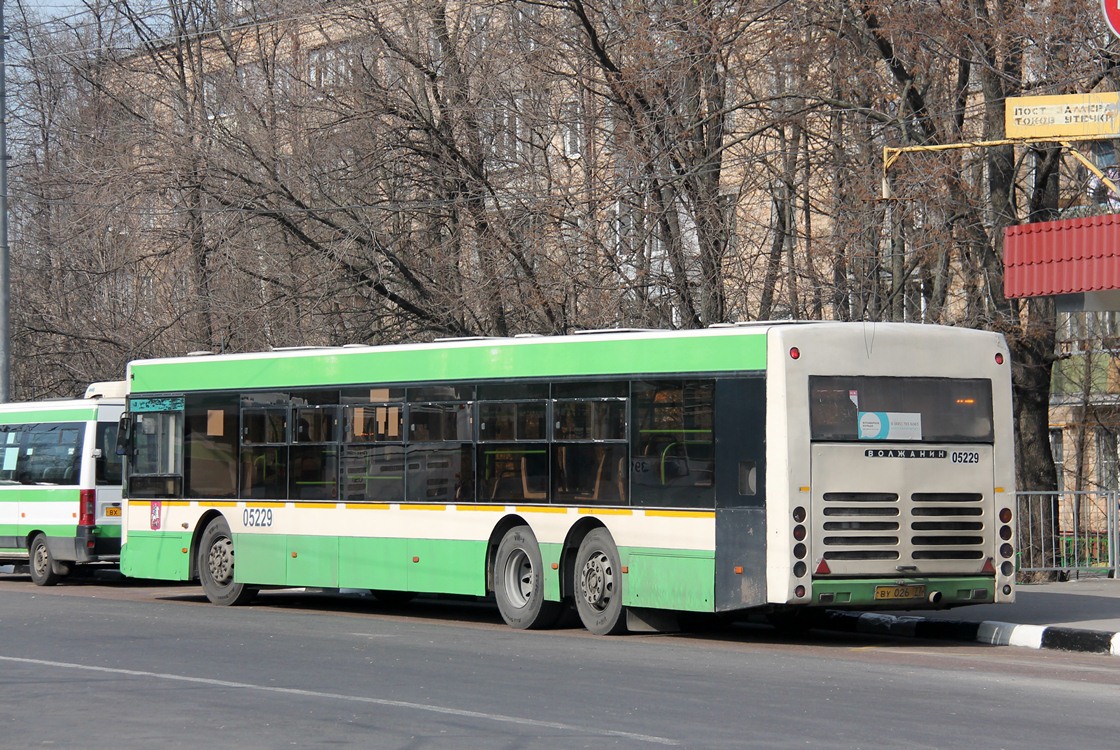 Москва, Волжанин-6270.06 