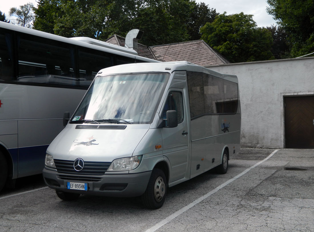 Италия, New Car № EF 893HN