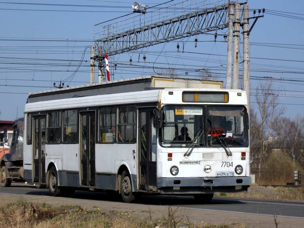 Санкт-Петербург, ЛиАЗ-5256.25 № 7704