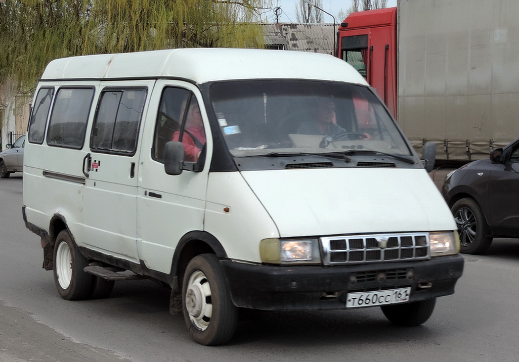 Rostower Gebiet, GAZ-2705 Nr. Т 660 СС 161