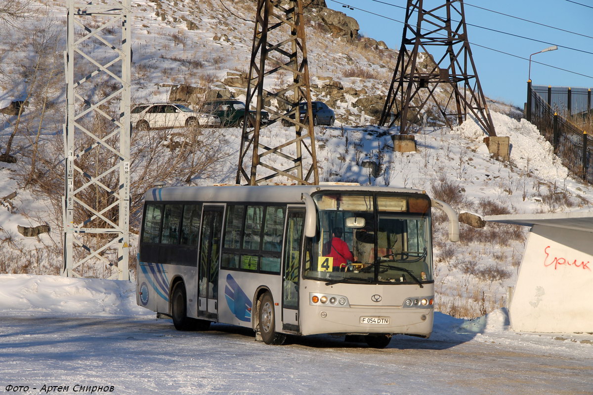 Восточно-Казахстанская область, YouYi ZGT6100DH3 № F 054 DTN