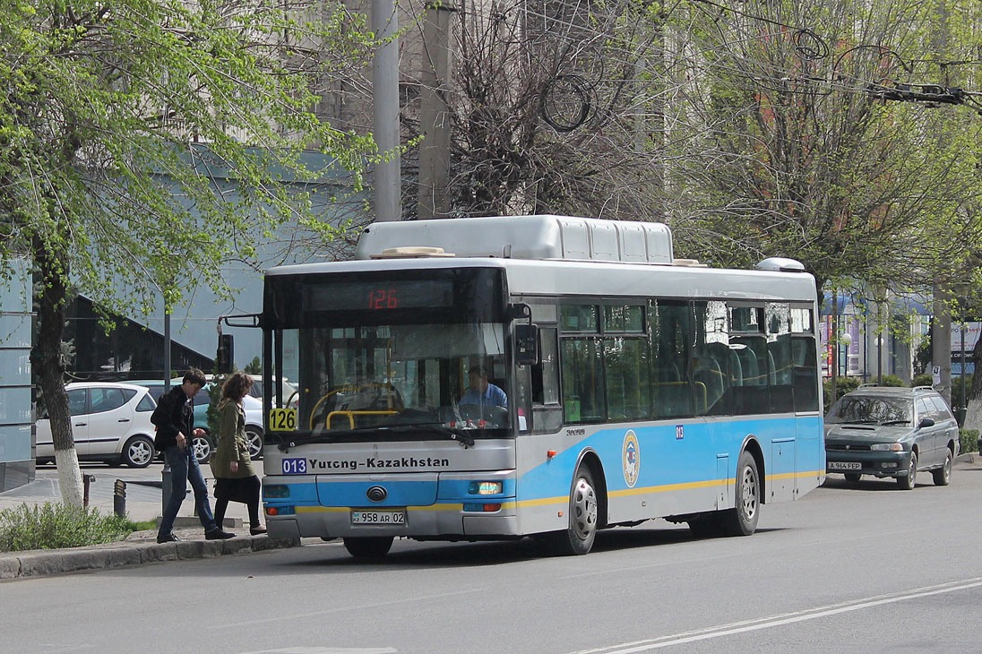 Алматы, Yutong ZK6120HGM № 013