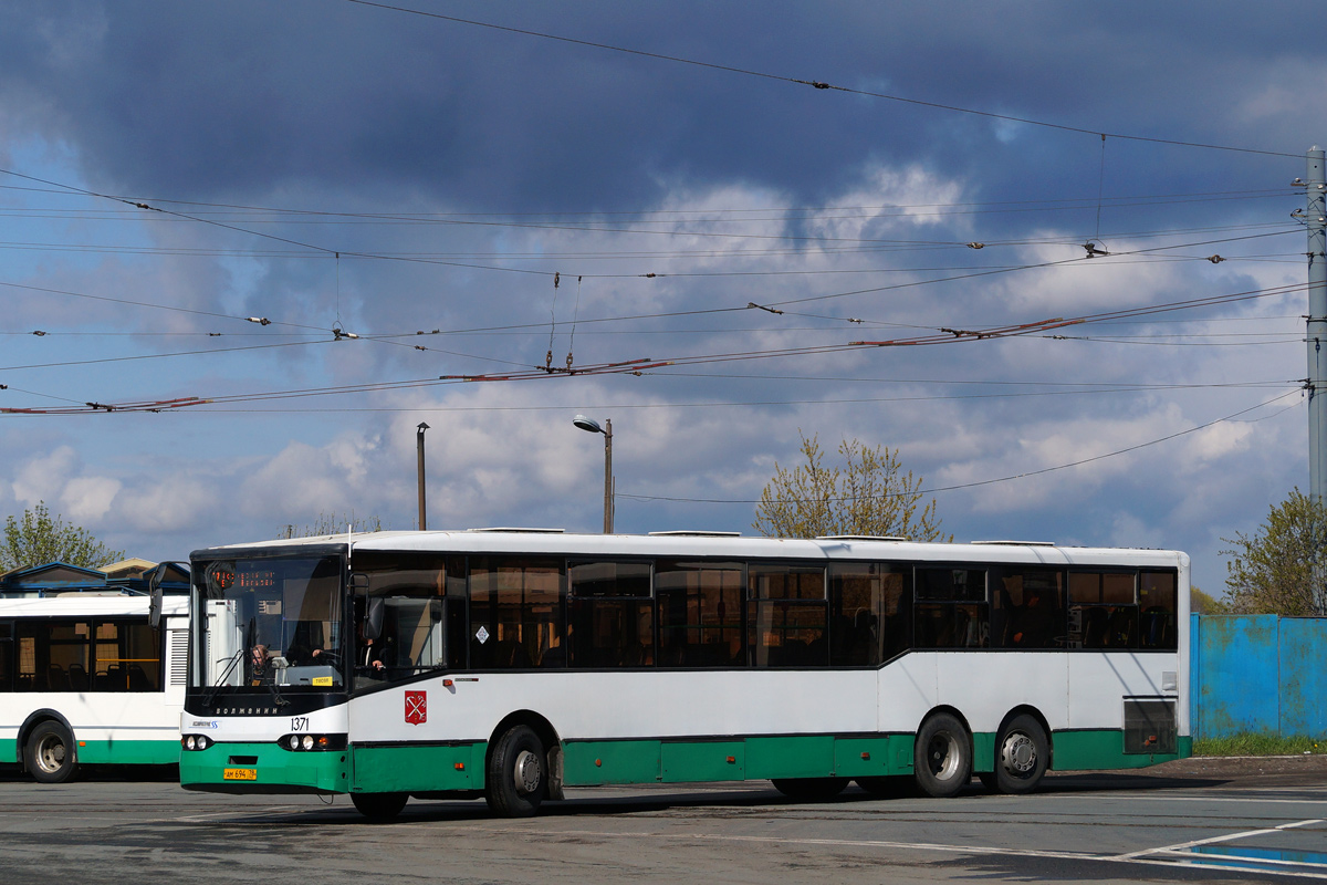 Санкт-Петербург, Волжанин-6270.00 № 1371