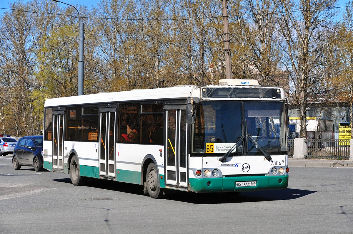 Sanktpēterburga, LiAZ-5292.20 № 7306