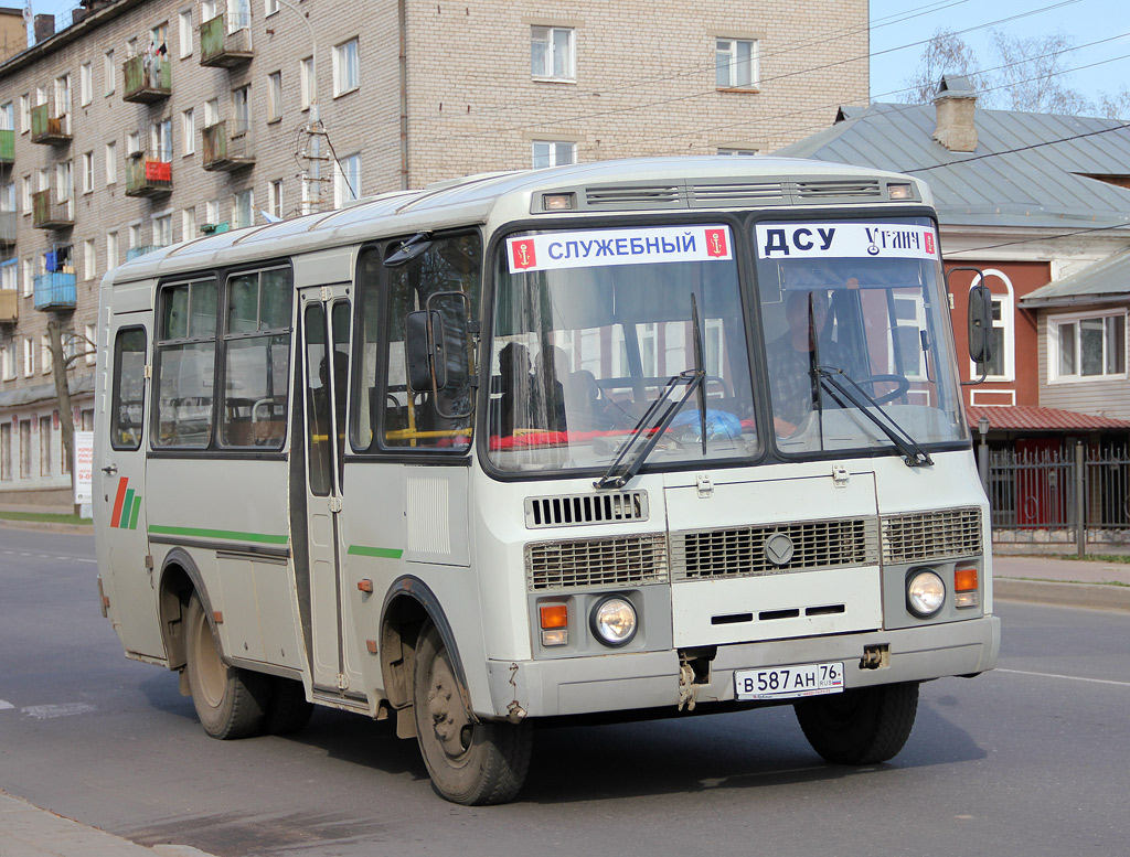 Ярославская область, ПАЗ-32053-07 № В 587 АН 76