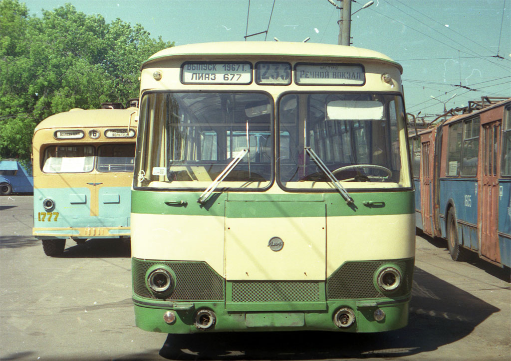 Москва, ЛиАЗ-677Б № Р 677 ЕВ 77