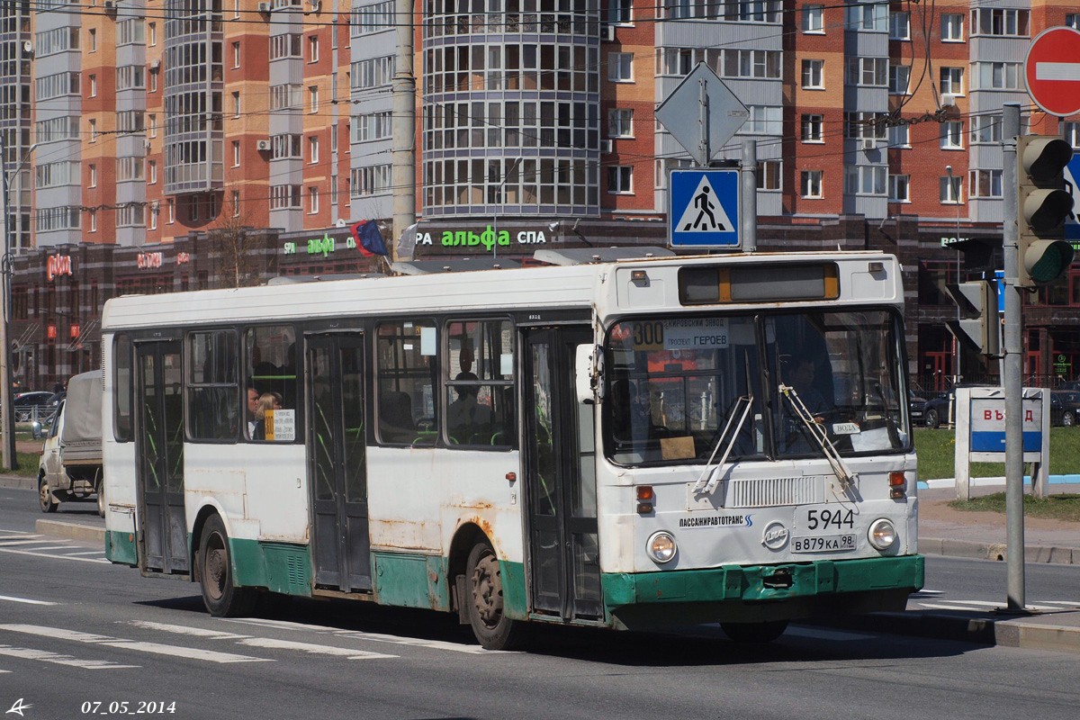 Санкт-Петербург, ЛиАЗ-5256.25 № 5944