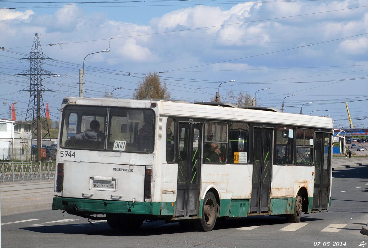 Санкт-Петербург, ЛиАЗ-5256.25 № 5944