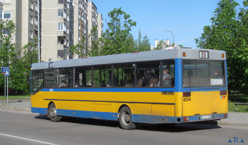 Литва, Mercedes-Benz O405 № 454