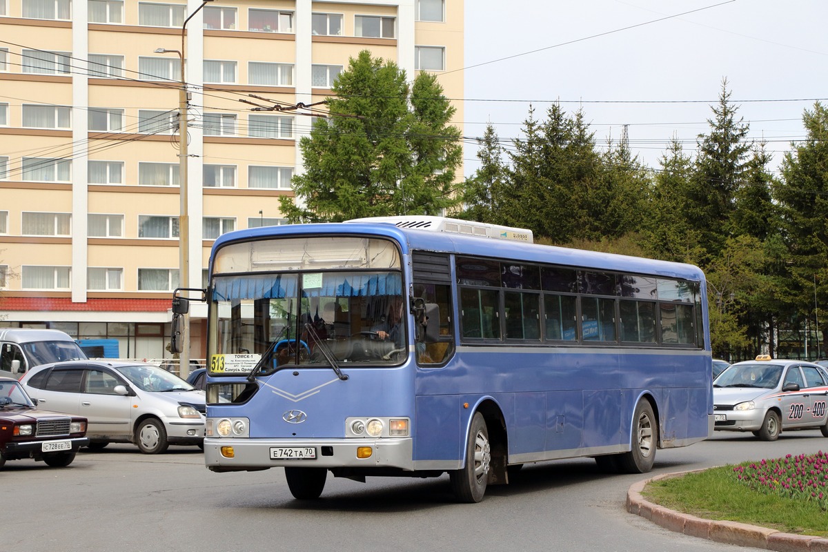 Томская область, Hyundai Super AeroCity № Е 742 ТА 70